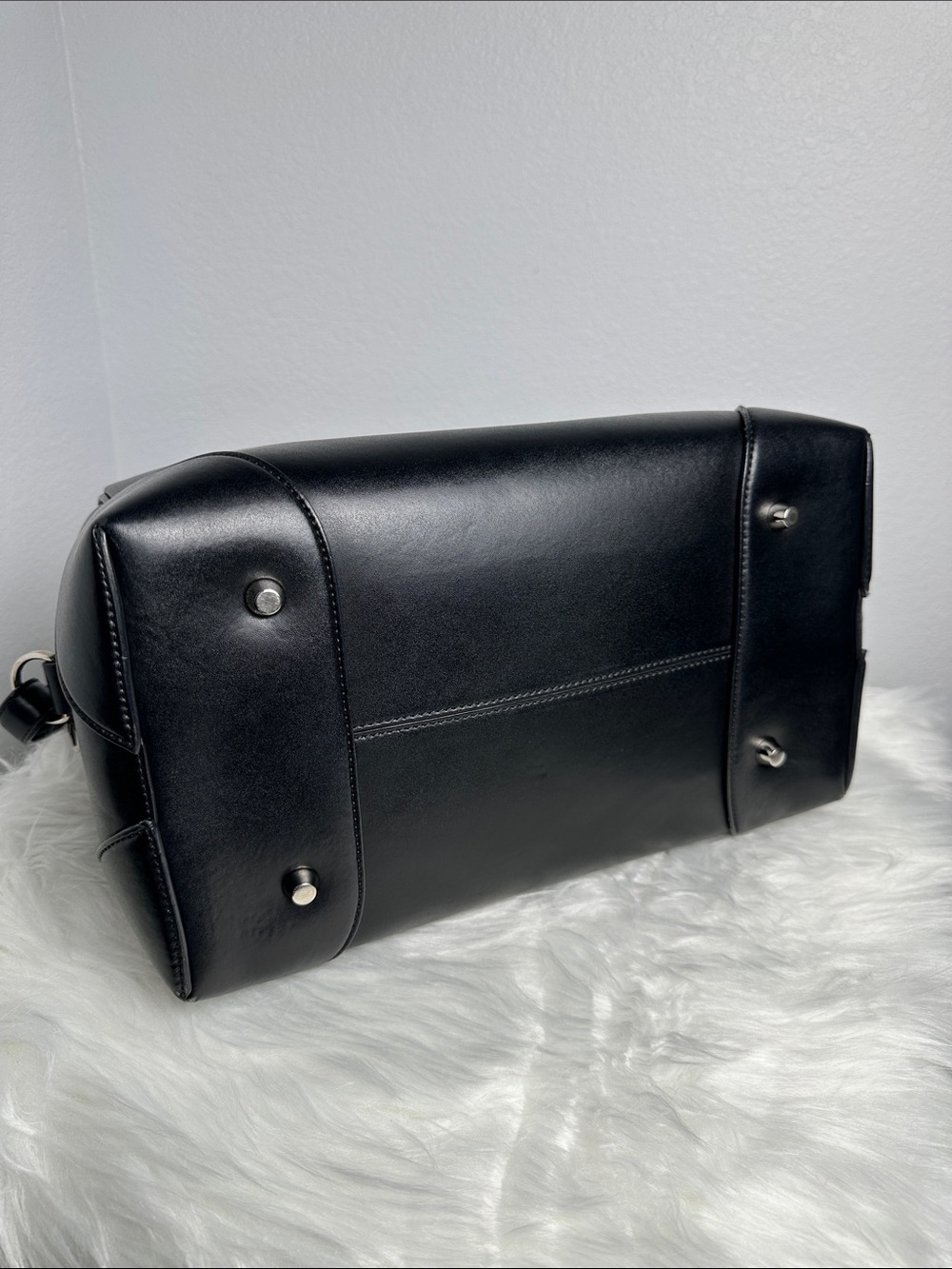 💯Authentic Givenchy Black Leather Star Satchel Crossbody Bag🍀 - Picture 7 of 16